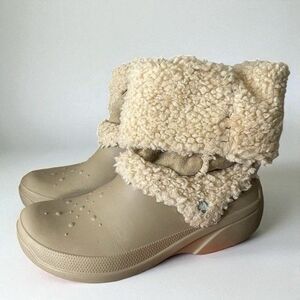 Crocs Brown Synthetic Upper Sherpa Trim Snow Winter Boots Women Size 11
